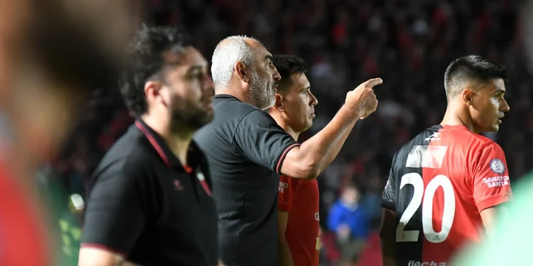¿Quién será el «9» de Colón ante Temperley?