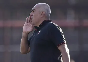 Los dos jugadores que deben retornar a Colón y serán analizados por Delfino
