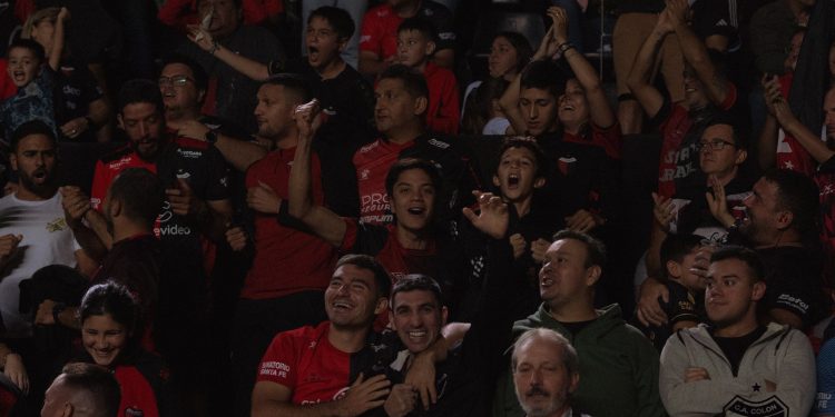 «Piel de escamas»: la iniciativa que Colón le propuso a sus hinchas