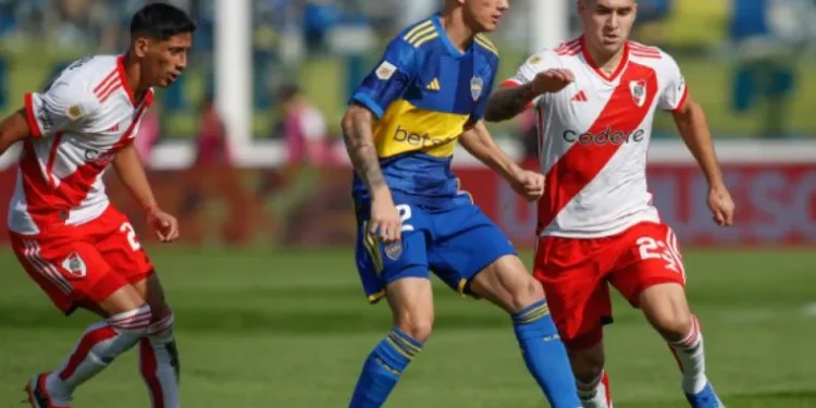 La «rompe» en Boca: Kevin Zenón, decisivo ante River y feliz en el vestuario ganador