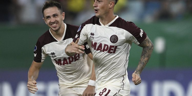 Lanús se trajo un valioso empate de Brasil gracias a un ex Unión