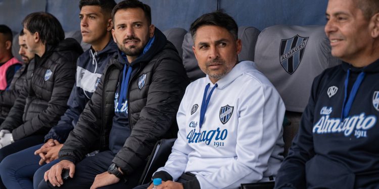 Almagro viene a Santa Fe con un histórico del ascenso como DT interino