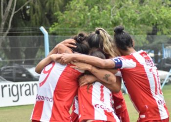 Debut con goleada para las chicas de Unión en el torneo de Primera B de AFA