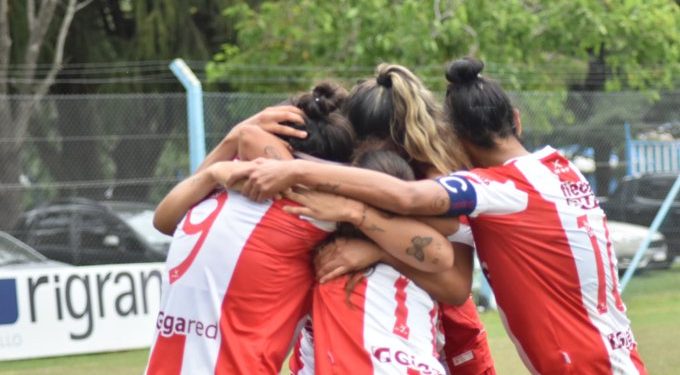 Debut con goleada para las chicas de Unión en el torneo de Primera B de AFA