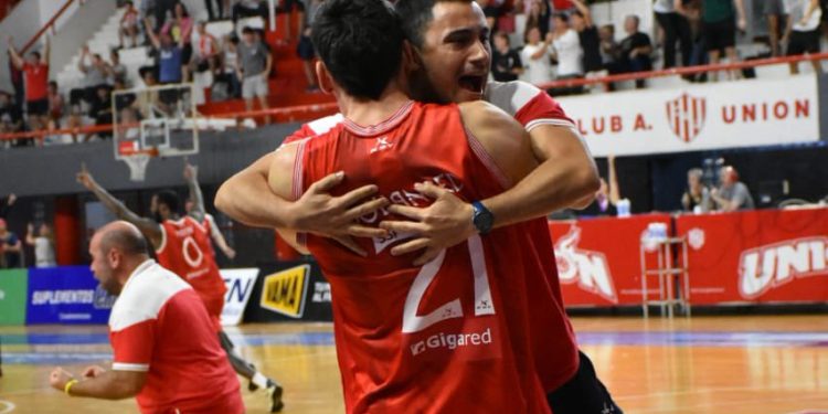 Agónico triunfo de Unión sobre Platense por la Liga Nacional