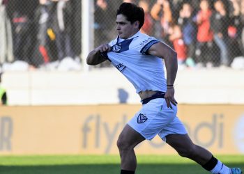 Vélez venció a Argentinos por penales y es finalista de la Copa de la Liga