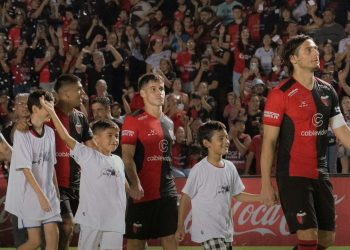 Colón llega al duelo con Almagro invicto en el Brigadier López
