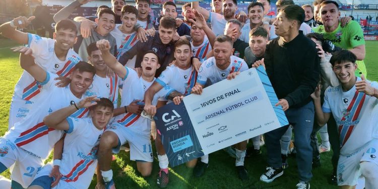 Arsenal superó a Estudiantes de Río Cuarto y avanzó a la próxima ronda de la Copa Argentina
