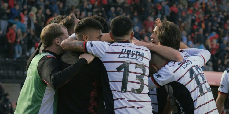 La arenga de Colón con una invitación especial para sus hinchas