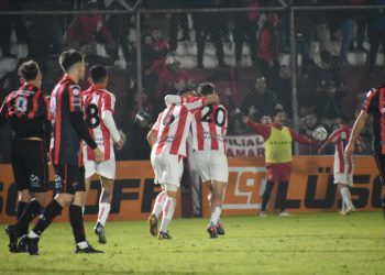 PN: San Martín de Tucumán venció a Patronato y es escolta de San Juan