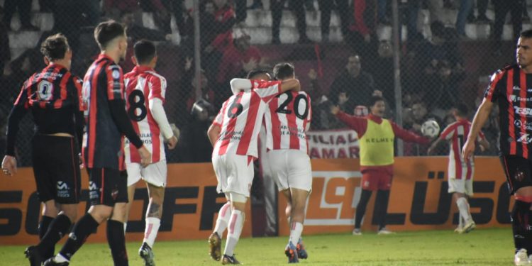 PN: San Martín de Tucumán venció a Patronato y es escolta de San Juan