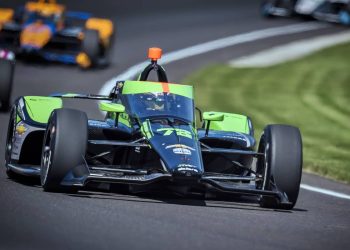 Canapino hizo historia en las 500 Millas de Indianápolis