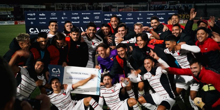 Colón está feliz: «¡Seguimos!»