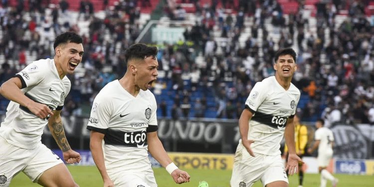 Descendió con Colón casi sin jugar y hoy es figura