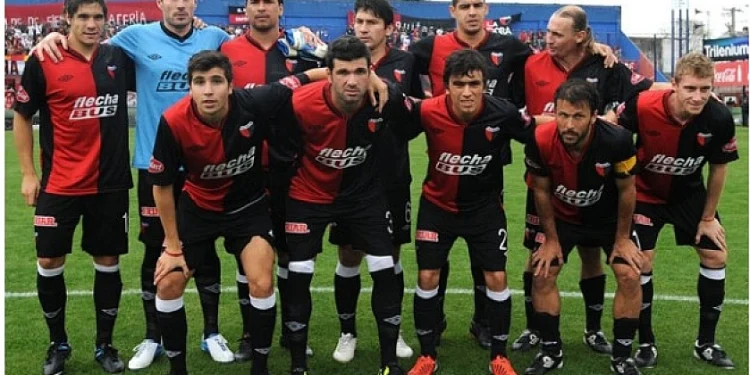 Un recordado ex Colón es el principal candidato a ser DT de Patronato