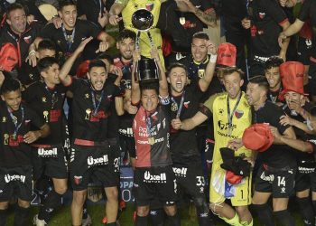 «El Pulga siempre va a querer volver a Colón, pero la realidad es que no hay nada»