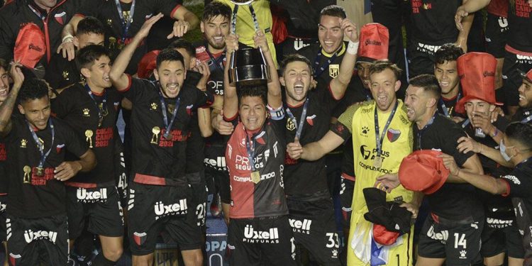 «El Pulga siempre va a querer volver a Colón, pero la realidad es que no hay nada»