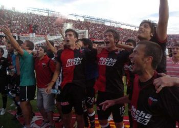 «Colón-Unión es el mejor clásico, la ciudad lo respira y no te podés abstraer»