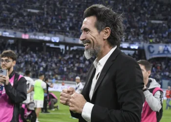 Eduardo Domínguez fue elegido como el mejor DT de la Copa de la Liga