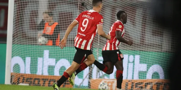 Estudiantes obligado a ganarle a Huachipato para seguir en carrera