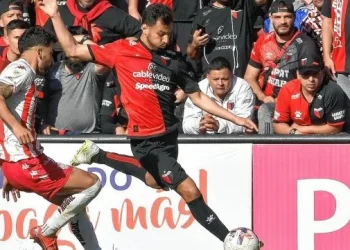 Llegó con «chapa», pasó con pena por Colón y ya se fue de otro club