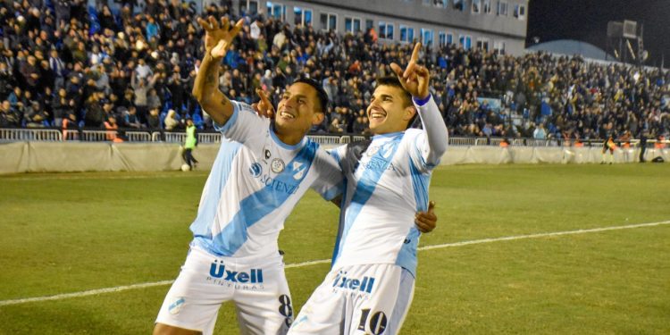 Perazzo amargó a Marito: Temperley venció a Mitre