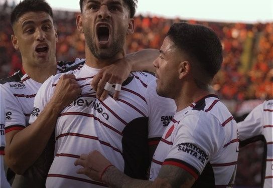 Colón trabajó más de la cuenta para vencer a For Ever con gol de Toledo