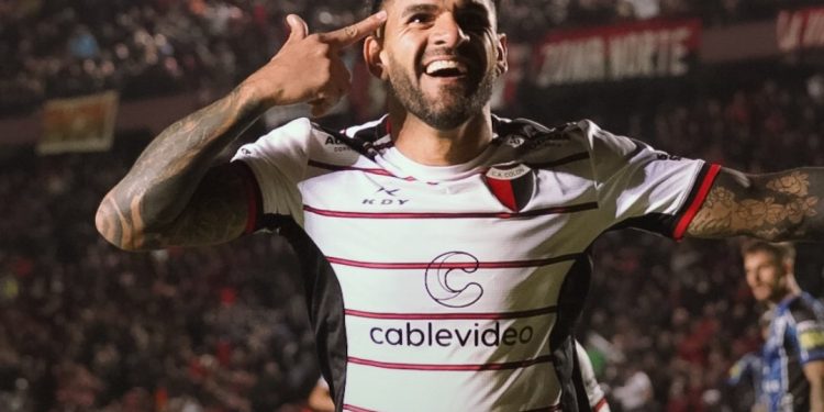 Temperley, primer adversario de Colon en la PN, ya tiene 4 refuerzos