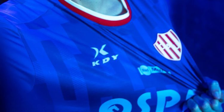 Unión presentó la camiseta alternativa que utilizará ante Barracas Central