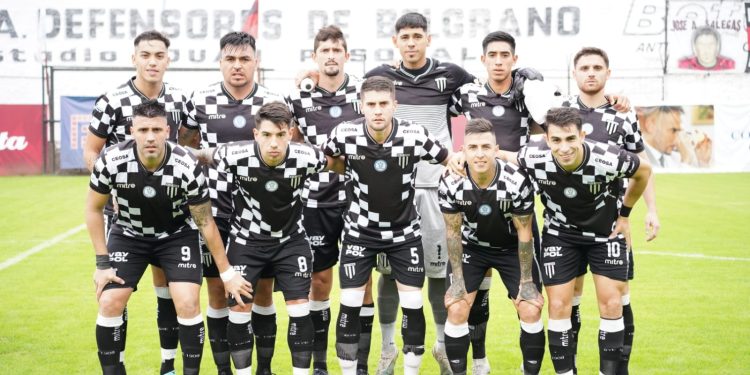 Maximiliano Padilla, el 6 que quería Colón, le dio el triunfo a Gimnasia de Mendoza en el Bajo Belgrano