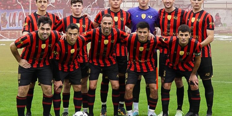 Un ex Unión, campeón del mundo, colgó los botines ¡A los 44!