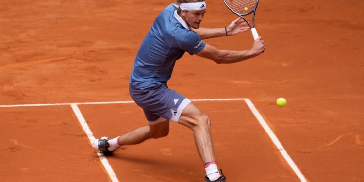 Roland Garros: sólida victoria del Principito Zverev para clasificar a la semifinal