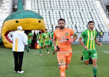Agreden al plantel de Aldosivi en cancha de San Telmo y se suspendió el partido