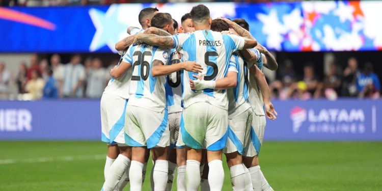 Argentina comenzó la defensa de la Copa América con un victoria ante Canadá