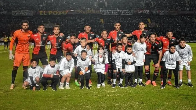 Colón deja dudas, pero cerró la primera rueda invicto en casa