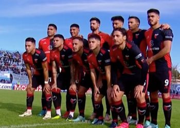 Luego de la derrota de Colón: La gente apuntó al DT y pidió refuerzos