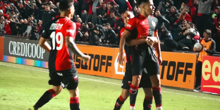 Finalmente, Delfino pondría mayoría de titulares para enfrentar a Talleres