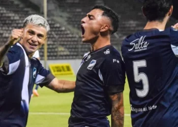 Un jugador que se fue a préstamo de Colón tendría arreglada su llegada a un club de la Primera Nacional