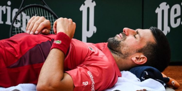 Novak Djokovic deberá pasar por el quirófano y peligra su participación en Wimbledon