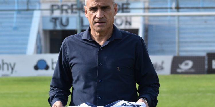 Atlético de Rafaela presentó a su nuevo entrenador