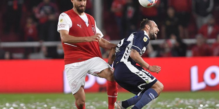 ¿Unión mira a un club grande para reforzar la defensa?