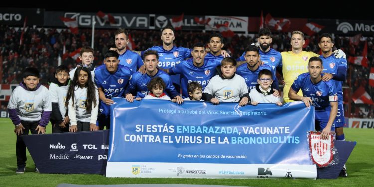 Unión sumó una duda de último momento que haría variar el once inicial