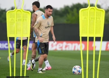 La Selección Argentina entrena esta tarde con el foco puesto en Lionel Messi