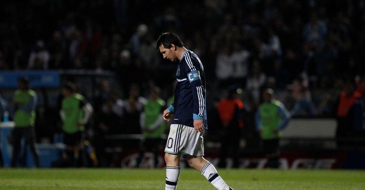 Messi recordó aquel partido en Santa Fe: «Me putearon en todos los colores»