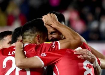 ¿Un ex DT Sabalero le «sopló» un refuerzo a Colón?