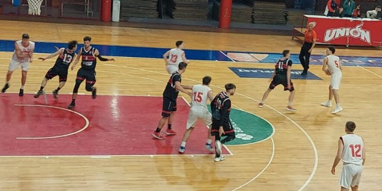 Unión es finalista del Oficial y espera rival