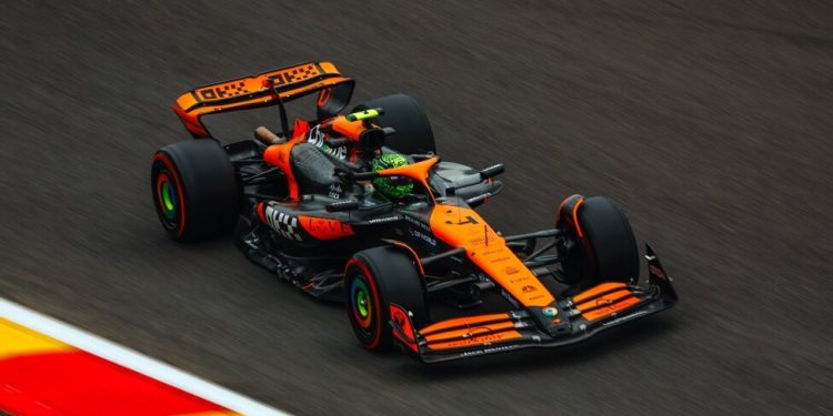 Lando Norris estableció el mejor tiempo en los ensayos en el GP de Bélgica