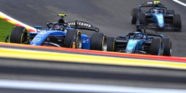 F2: Franco Colapinto tuvo un domingo de terror y tuvo que abandonar tras apenas media vuelta