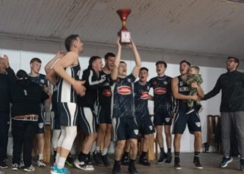 Almagro consiguió el tricampeonato