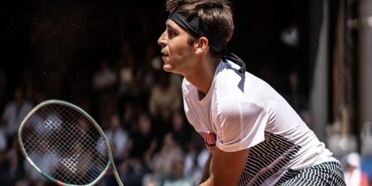 Tomás Etcheverry quedó eliminado en los cuartos de final del ATP de Gstaad
